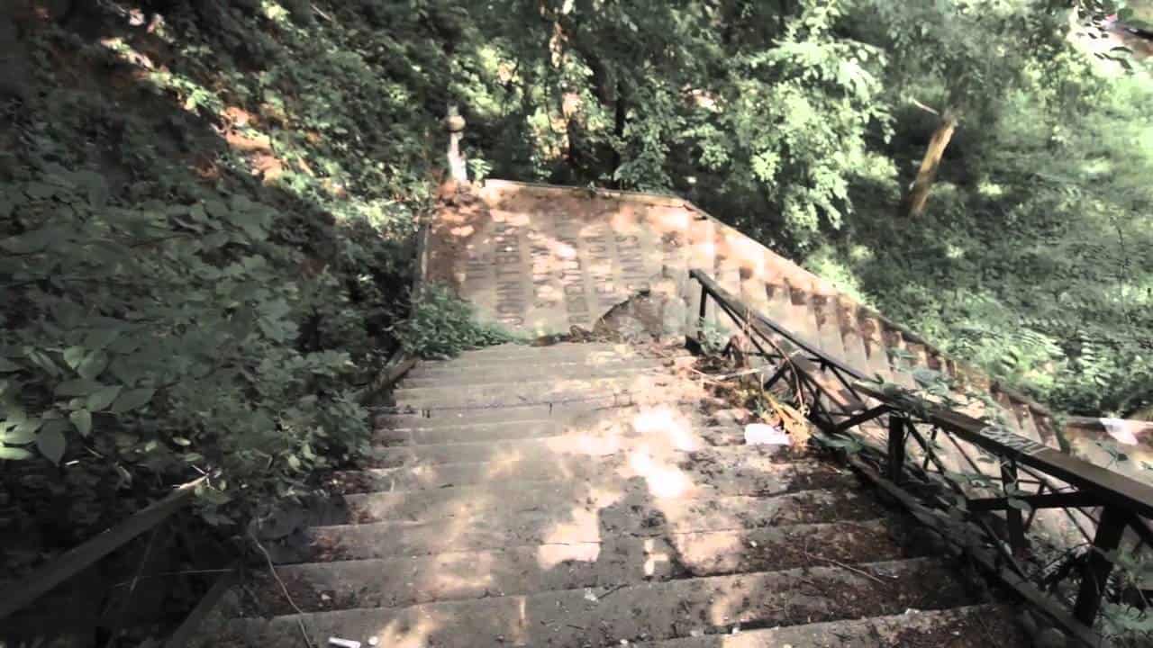 Polo Grounds' stairs