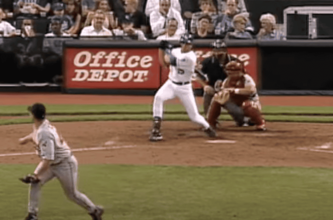 Carlos Beltrán making a play in the outfield, showcasing his skills as a top centerfielder.