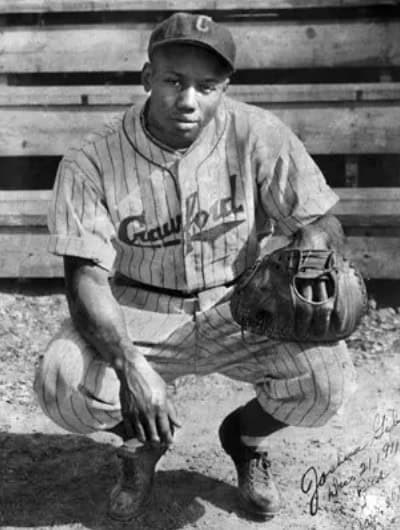 The Catchers Who Quietly Changed Everything Behind the Plate 4 Josh Gibson