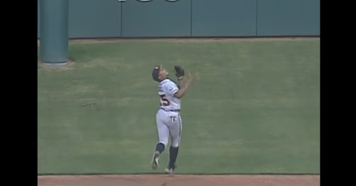 Where Defense Became Art: Baseball's Most Jaw-Dropping Glove Moments 17 Andruw Jones Tals Hill