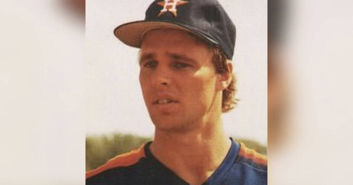 Bill Doran in action, representing the Astros; a star overlooked for the Hall of Fame.