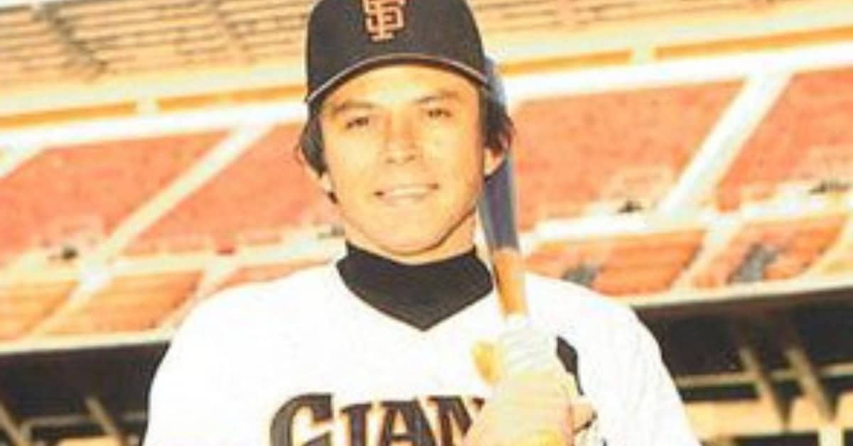 The All-Stars Your Dad Misses (And He's Right To) 10 Darrell Evans swinging a bat, showcasing his underrated power as a Giants player.
