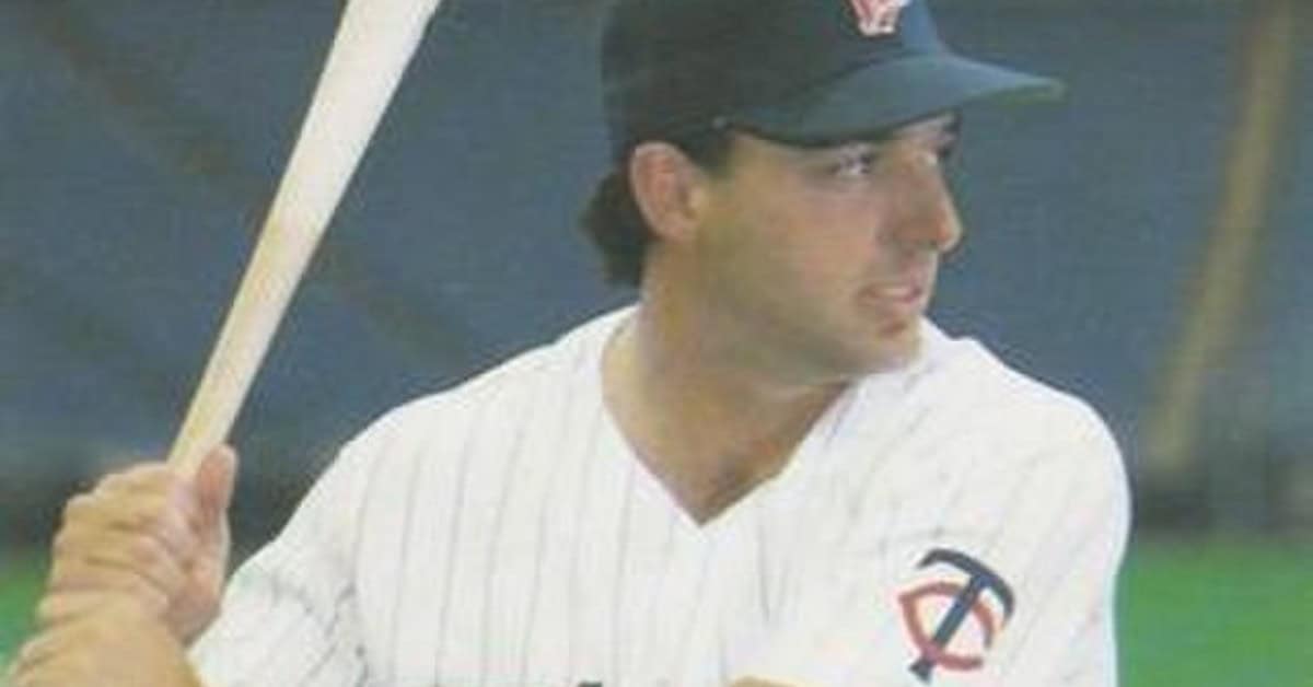 25 Minnesota Twins Worth Remembering 10 Gary Gaetti making a diving catch, showcasing his skills as a Twins legend.