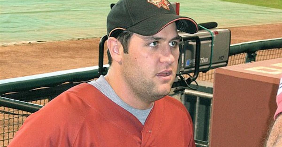 Image of Lance Berkman, a standout Astro, highlighting his Hall of Fame absence.