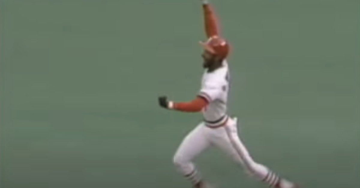 Ozzie Smith Made Defense Look Like Ballet—The Numbers Agree 6 Ozzie Smith exuberantly celebrates after hitting a memorable homer in 1985.