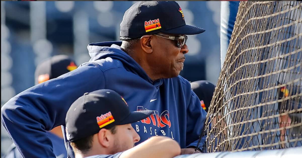 20 Managers Who Belong in Cooperstown (And Aren't) 4 Dusty Baker, a celebrated MLB manager, known for his toothpick and leadership.