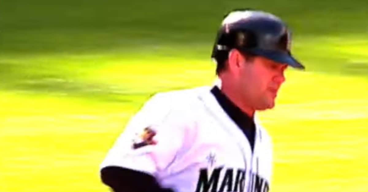 Edgar Martinez Could Just Hit. Here Are 10 Times He Proved It. 9 EMart HR Trot 1 1