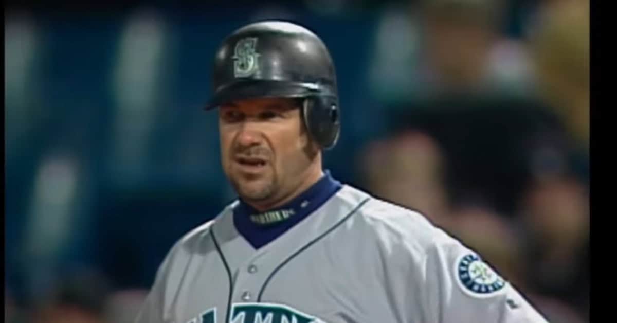 Edgar Martinez Could Just Hit. Here Are 10 Times He Proved It. 6 EMart Standing