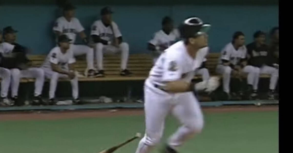 Edgar Martinez Could Just Hit. Here Are 10 Times He Proved It. 4 Edgar Martinez Running