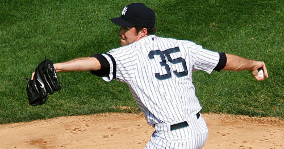 20 Curves That Made Grown Men Look Foolish 9 Mike Mussina