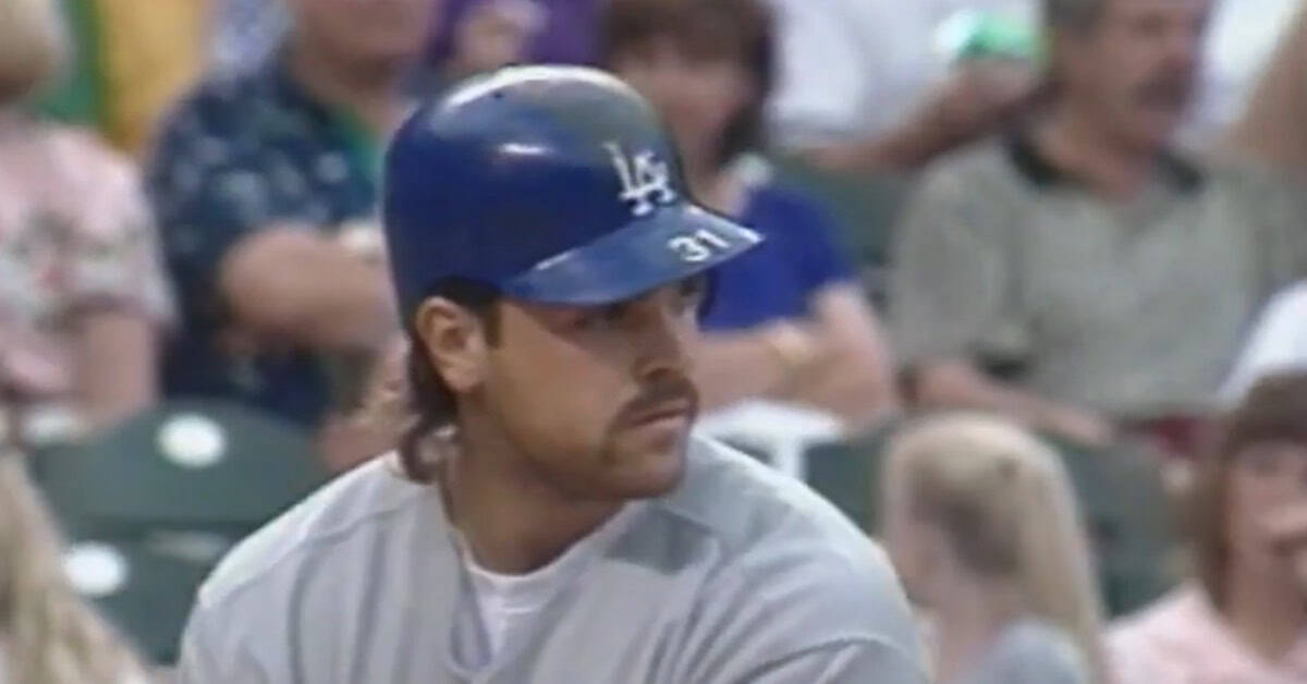Why Mike Piazza Remains Every Pitcher's Worst Nightmare 4 Piazza About to Murder Ball