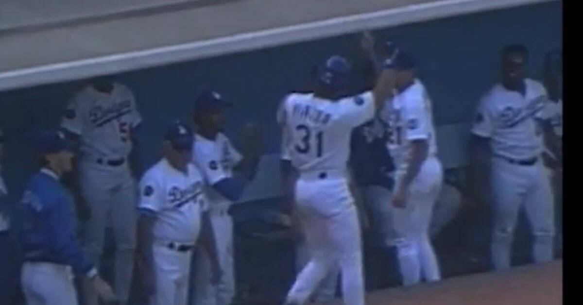 Why Mike Piazza Remains Every Pitcher's Worst Nightmare 2 Piazza Rookie HR Record