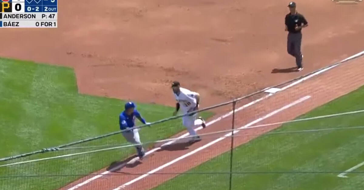 10 On-Field Mistakes So Bad They're Almost Art 8 Pirates Goof