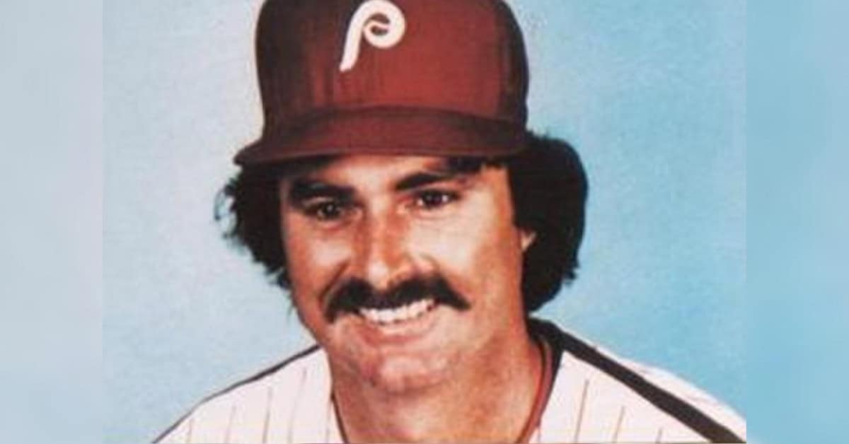 Steve Carlton delivering a devastating slider that baffled MLB hitters.