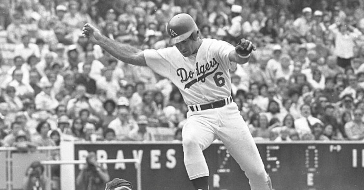 Steve Garvey in action, showcasing his legendary Iron Man streak for the Dodgers.