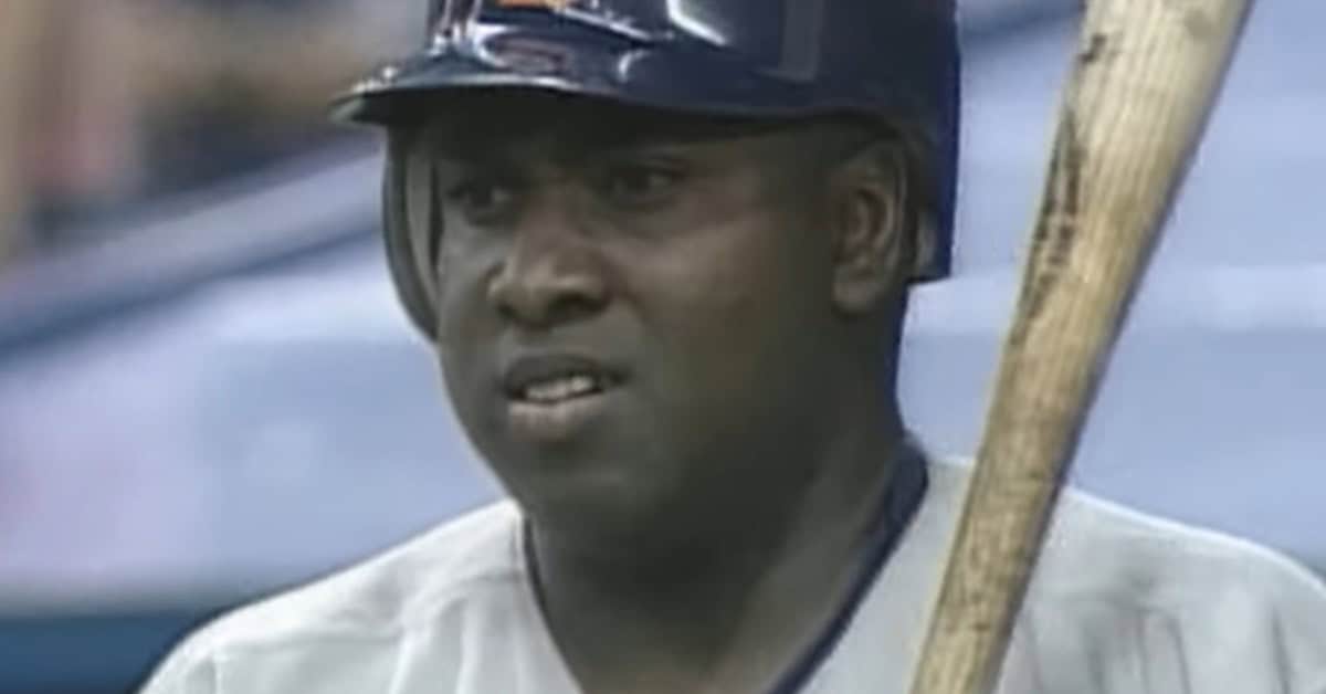 10 All-Time Greats Who Never Won a Ring 4 Tony Gwynn getting signs from coaches during a 1997 game, showcasing his hitting mastery.