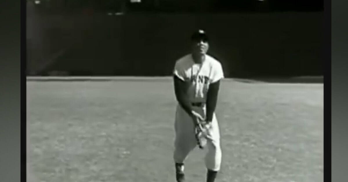 10 Times Willie Mays Made the Impossible Look Routine 3 Willie Mays Basket Catch