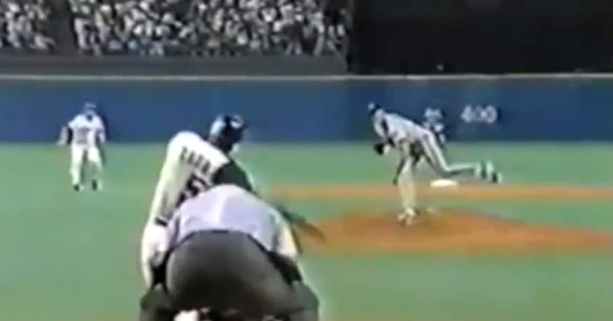9 Times Jeff Bagwell Made MLB Pitchers Wish They'd Walked Him 6 Bagwell Connecting on Pitch