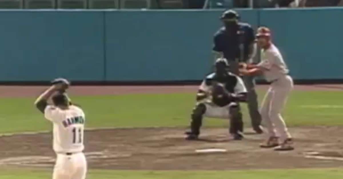 Barry Larkin Didn't Just Play Shortstop — He Redefined It 8 Barry Larkin About to Get a Hit