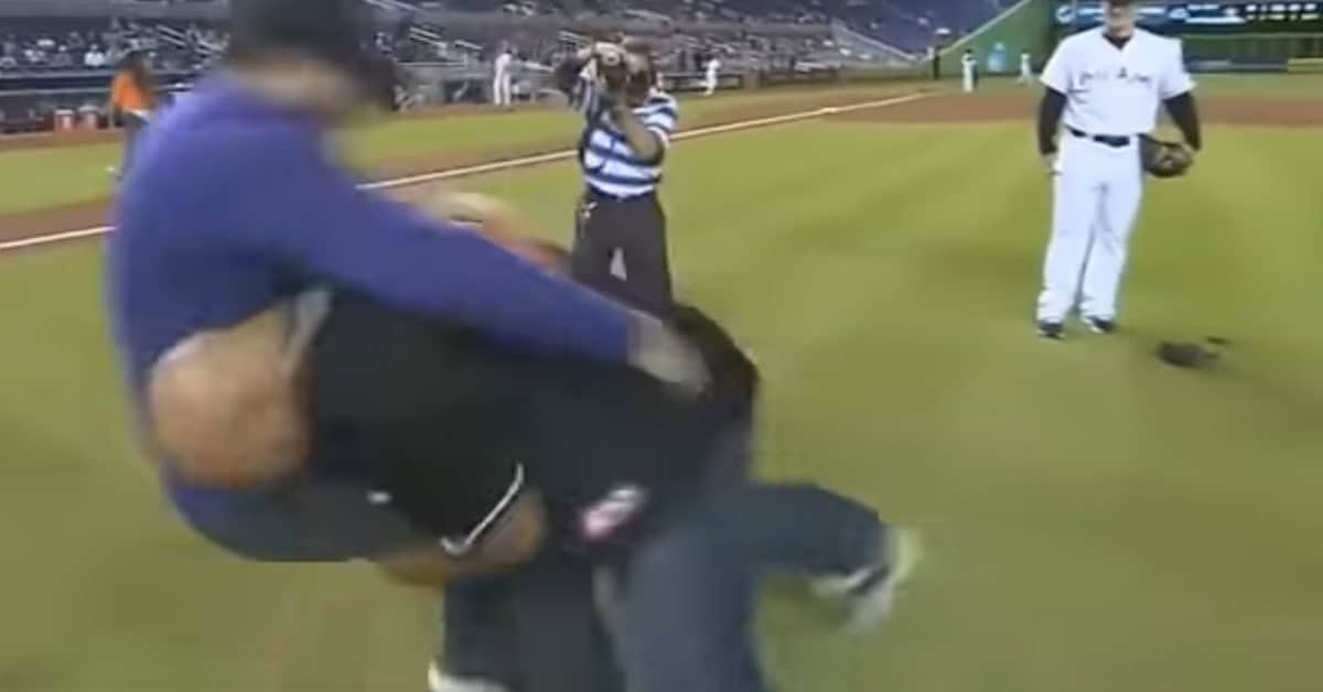 Celebrity First Pitches: The Glorious, the Embarrassing, the Unforgettable 8 Bill Goldberg First Pitch