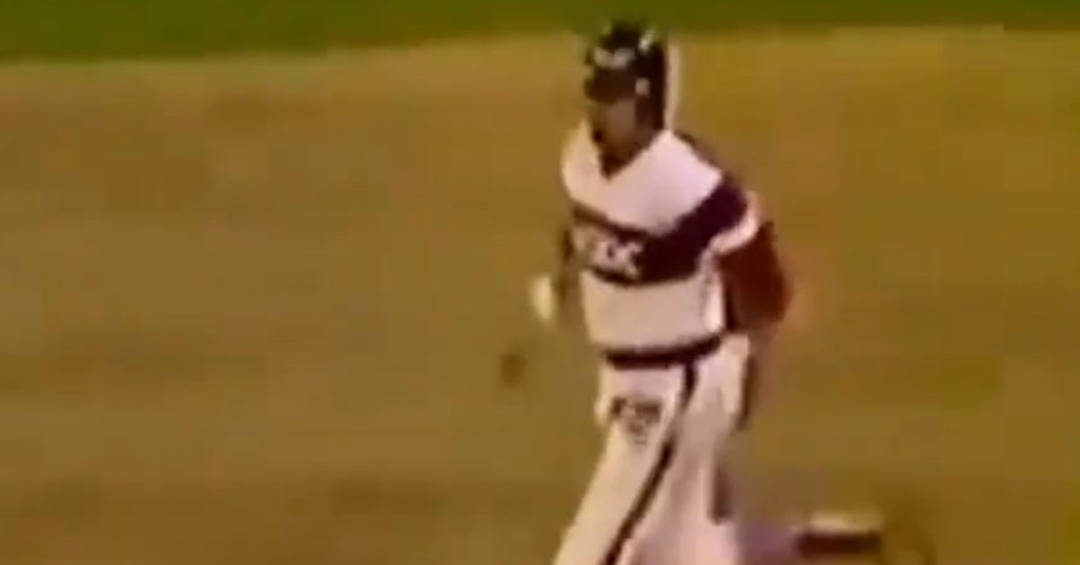 Every South Side Legend Worth Knowing: The 25 Greatest White Sox 13 Carlton Fisk catching during a game, showcasing his impressive 1,330 RBIs.