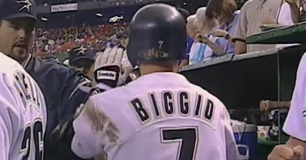 Craig Biggio Was Never Just an Astro — He Was the Astros 8 Craig Biggio Getting Congrats
