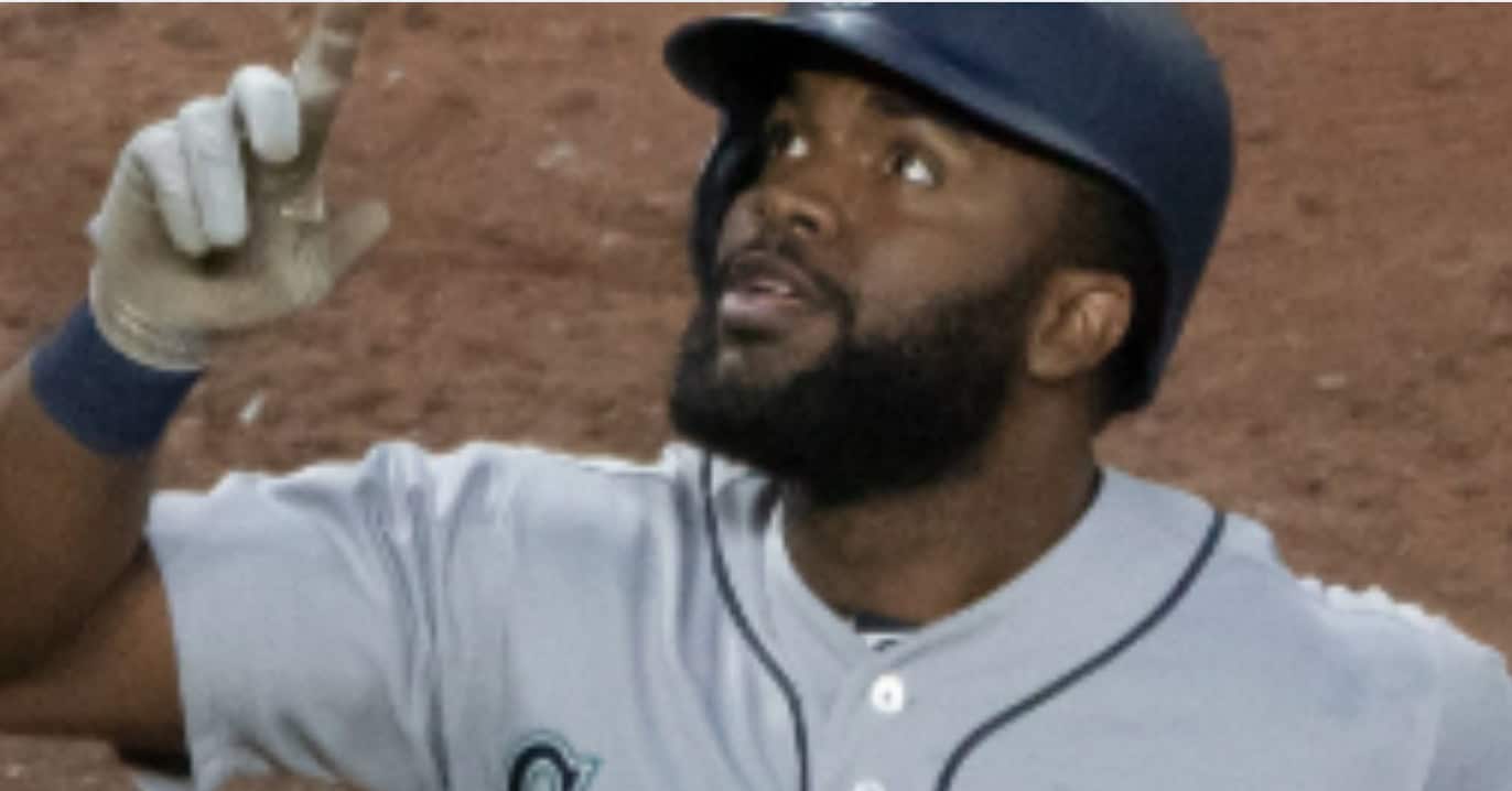 25 Minnesota Twins Worth Remembering 3 Denard Span in action, highlighted as the 'Contact King' in the 2010s rankings.