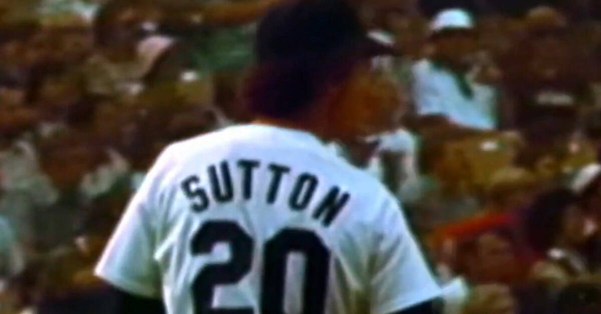 Don Sutton Taking In The Crowd