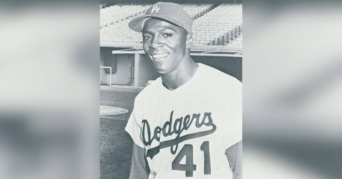 Meet the 20 Men Who Shared a Dugout With Sandy Koufax 13 Lou Johnson