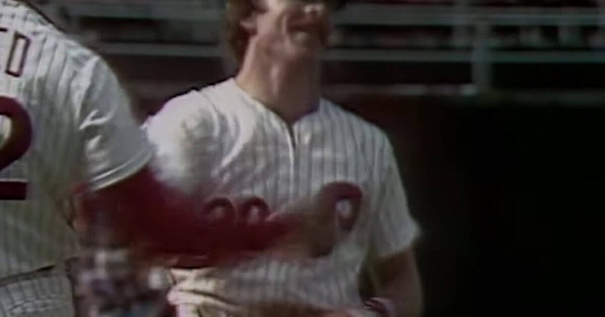 Mike Schmidt's Hall of Fame Numbers, Stat by Stat 9 Mike Schmidt Getting Congrats