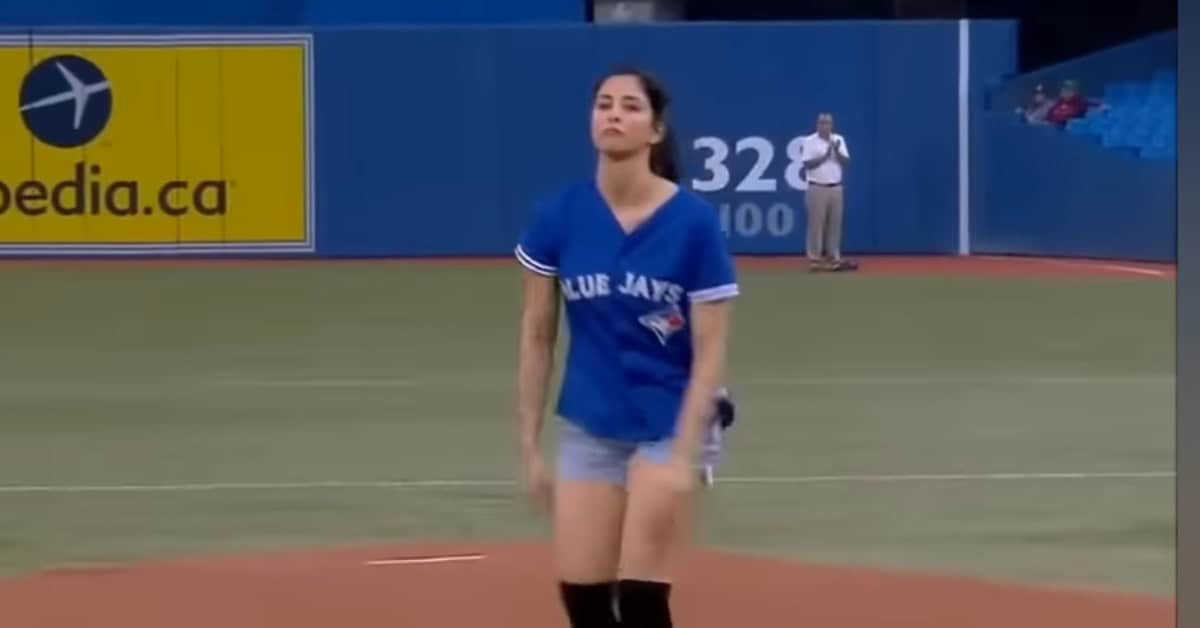 Celebrity First Pitches: The Glorious, the Embarrassing, the Unforgettable 9 Sarah Silverman First Pitch