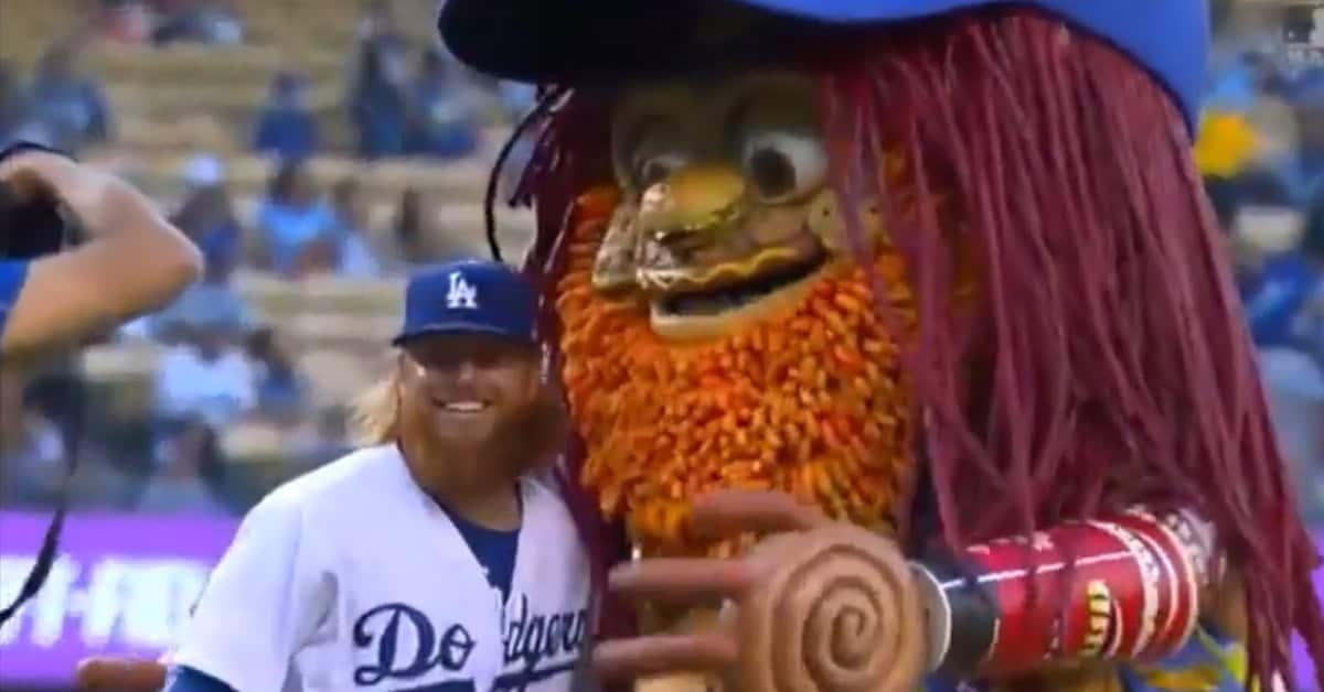 Some First Pitches Should Not Have Been Allowed to Happen 7 Toomgis